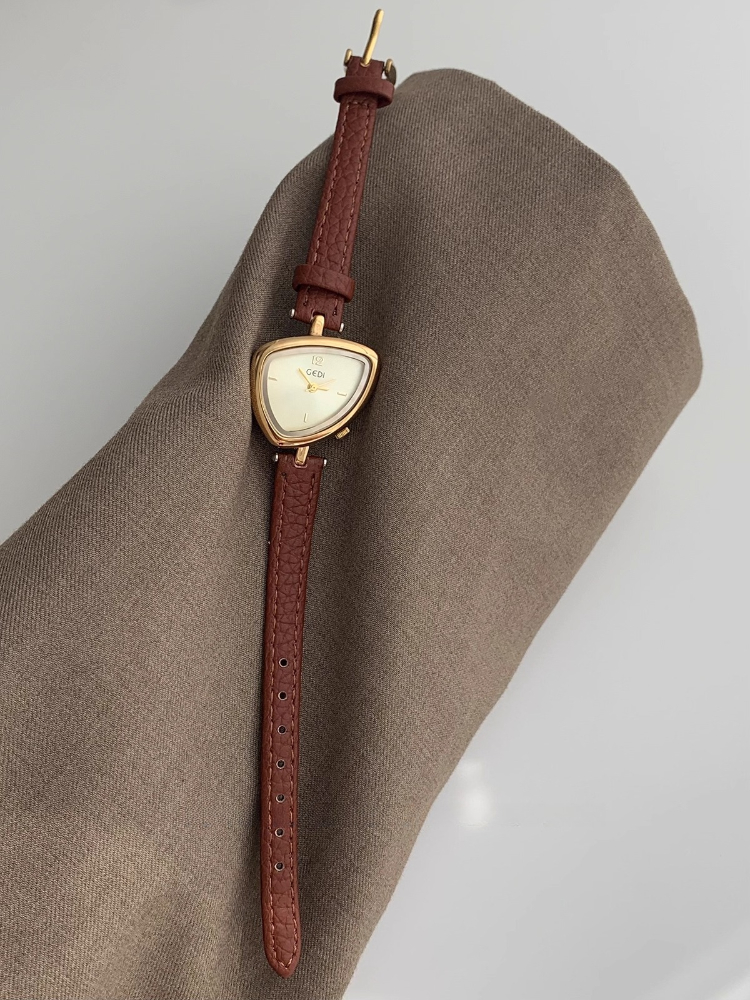 Women Quartz Watch Simple Gold - Watch Triangle Luxury recension och pris