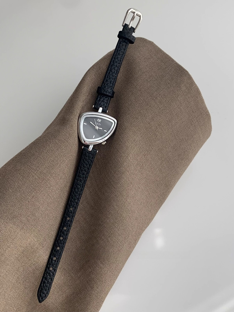 Women Quartz Watch Simple Gold - Watch Triangle Luxury recension och pris