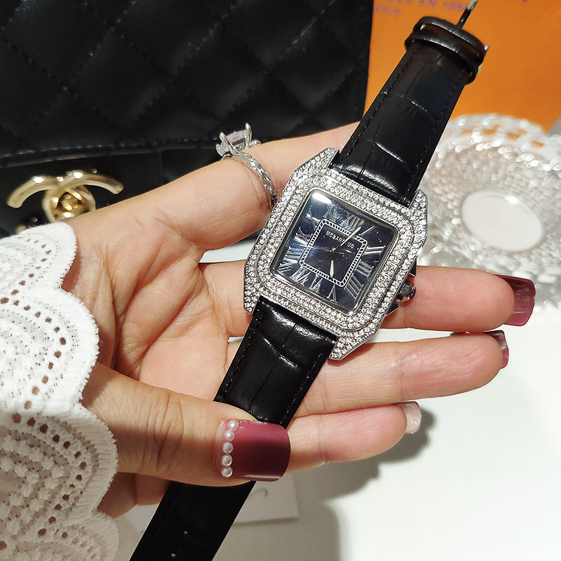 Square Crystal Women Watches Q - Luxury Watch Green recension och pris