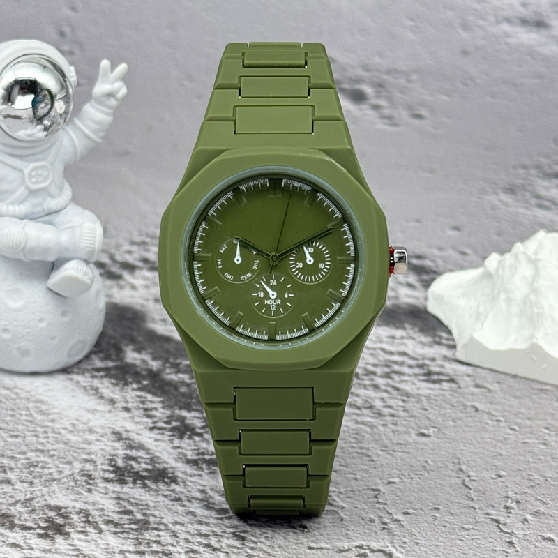 Famous Brand Fake Three-Eyed D - Luxury Watch Green recension och pris